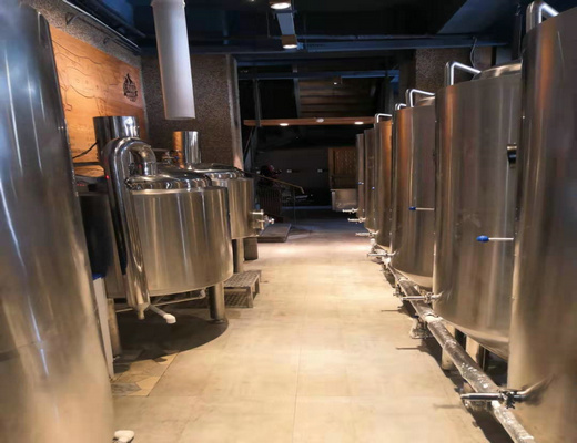 濟(jì)南小型啤酒設(shè)備廠家 濟(jì)南小型啤酒設(shè)備廠家