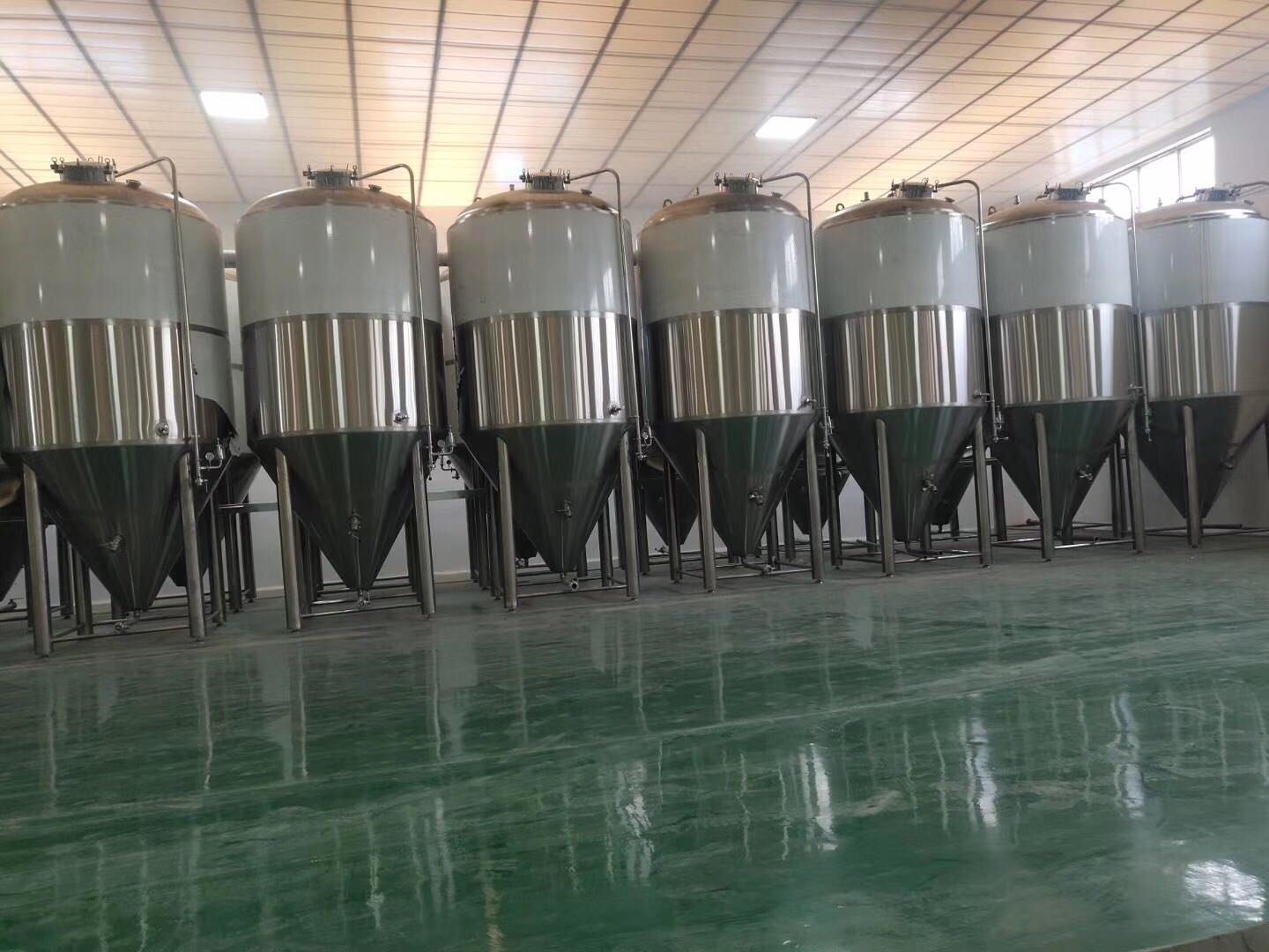 啤酒廠設備 啤酒廠設備